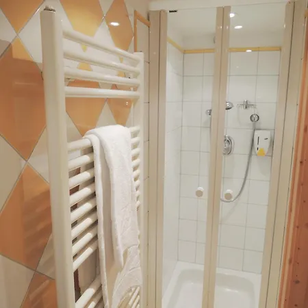 Binggl Hotel 4*